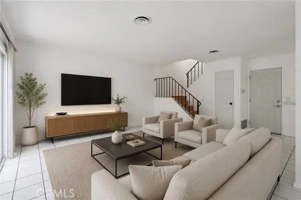 1646 Iowa  #C, Costa Mesa, CA 92626