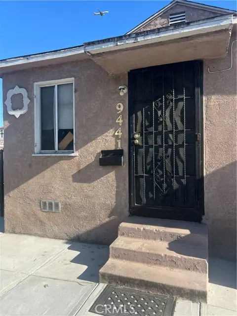 9435 Western, Los Angeles, CA 90047