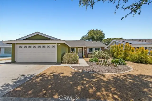 2858 Clark Avenue, Long Beach, CA 90815 - #2