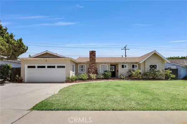 2016 Santa Fe, Fullerton, CA 92831