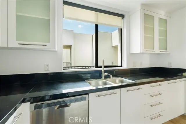 230 Jackson, Glendale, CA 91205 - #3