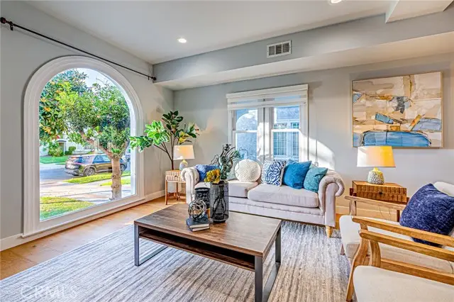 1226 Meadowbrook, Los Angeles, CA 90019 - #3