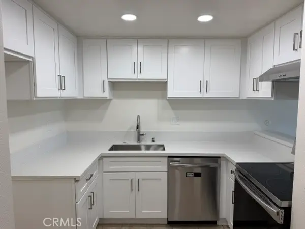 3054 Associated  #26, Fullerton, CA 92835