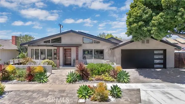 2661 Oak Knoll Drive, Los Alamitos, CA 90720