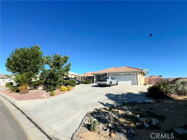 20284 Majestic Drive, Apple Valley, CA 92308 - #3