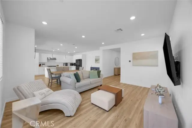 4130 Wildflower Way, La Verne, CA 91750 - #3