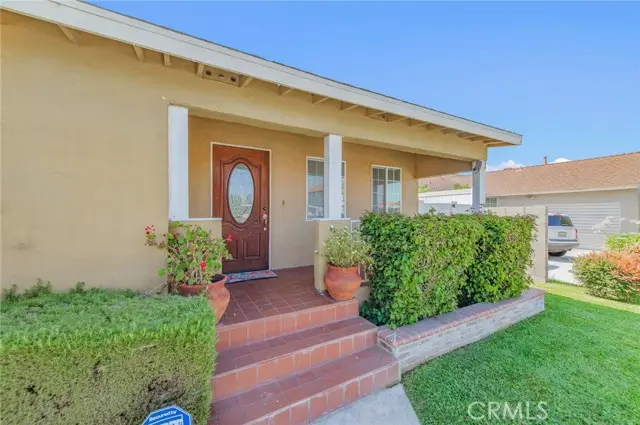 10530 Newville Avenue, Downey, CA 90241 - #2