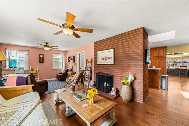760 N Pine St, Orange, CA 92867 - #3