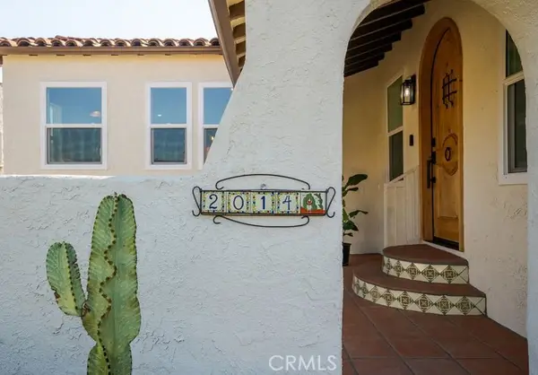 2014 84th Street, Los Angeles, CA 90047