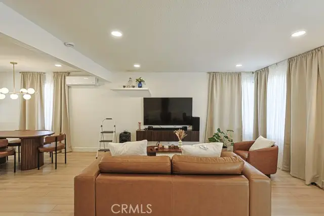 2218 Towner, Santa Ana, CA 92707 - #2
