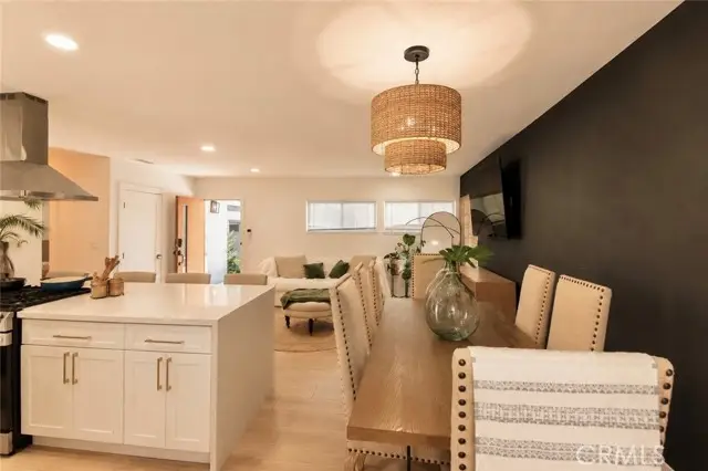 913 Myrtle St, Santa Ana, CA 92701 - #3
