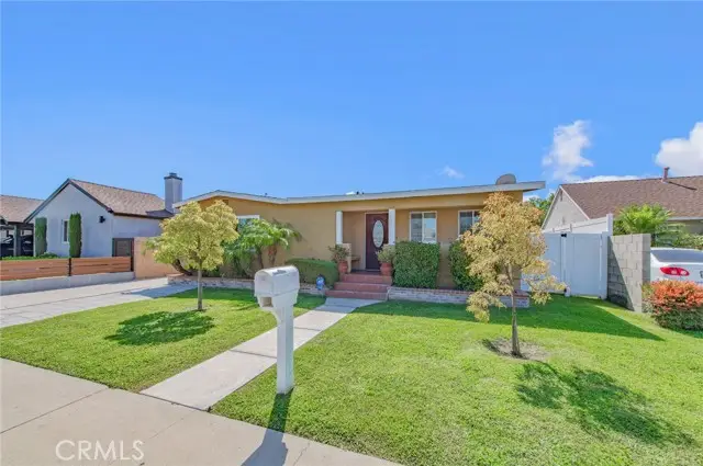 10530 Newville Avenue, Downey, CA 90241 - #3