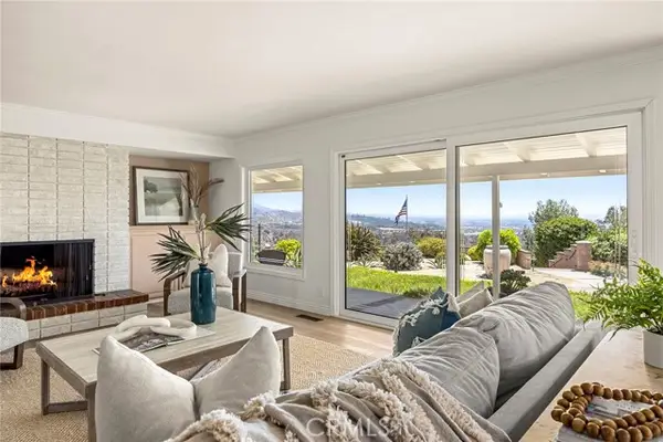 10311 Ladera Senda, Santa Ana, CA 92705