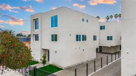 16000 Vermont, Gardena, CA 90247