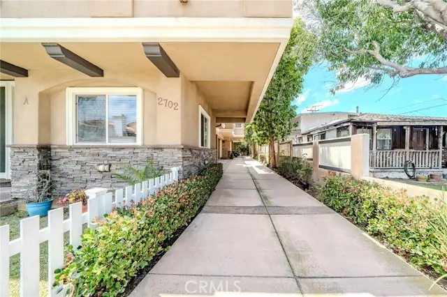 2702 Gates Avenue  #A, Redondo Beach, CA 90278 - #3