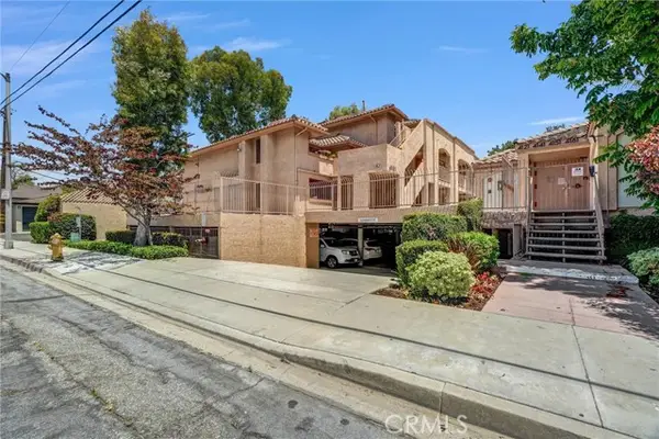 4121 HATHAWAY # 2, Long Beach, CA 90815