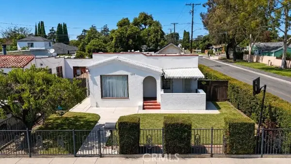 335 Beverly, Santa Ana, CA 92701