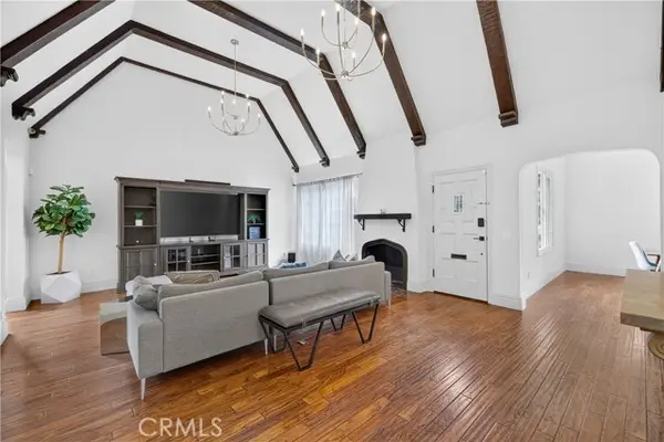 515 Crescent Heights, Los Angeles, CA 90048
