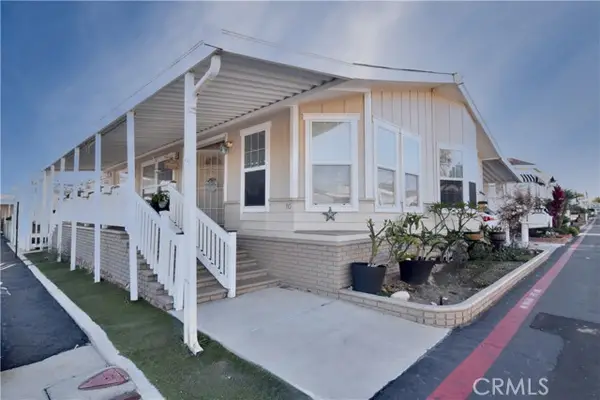 9850 Garfield Avenue  #110, Huntington Beach, CA 92646
