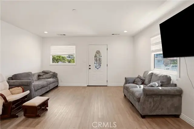 339 103 Street, Los Angeles, CA 90003 - #3