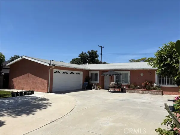1622 Pacific, Santa Ana, CA 92704