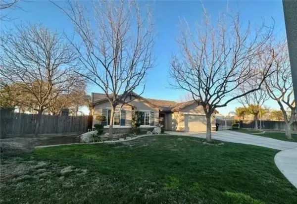 2106 Vine, Hanford, CA 93230