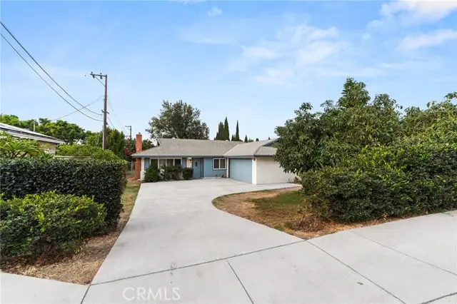 2342 La Veta, Orange, CA 92869 - #2