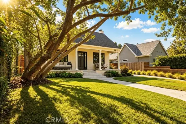 584 Plymouth, Los Angeles, CA 90004