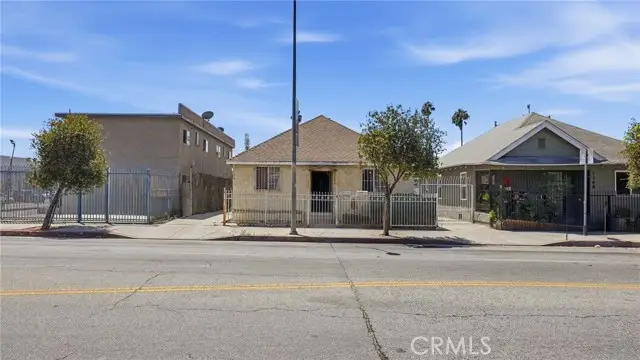 1374 Vernon, Los Angeles, CA 90011 - #1