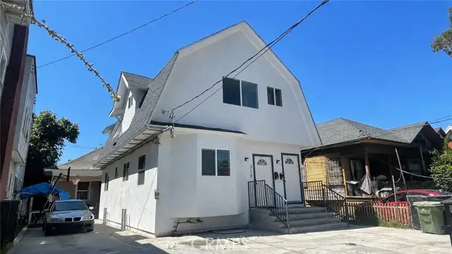 320 35th Street, Los Angeles, CA 90011 - #1