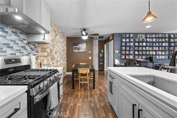 1082 Cabrillo Park  #D, Santa Ana, CA 92701