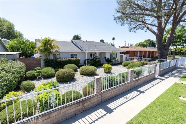 19320 Parthenia Street, Northridge, CA 91324 - #2