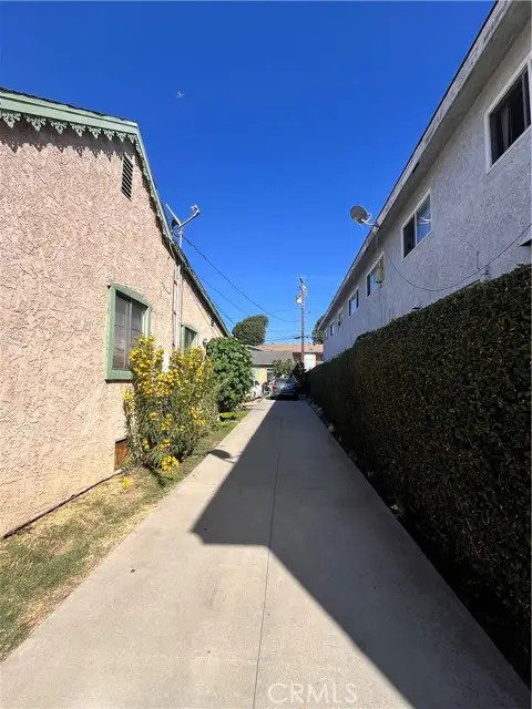 2430 Atlantic, Long Beach, CA 90806 - #2