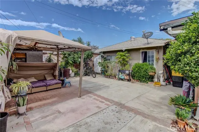 1402 Poplar Street, Santa Ana, CA 92704 - #2