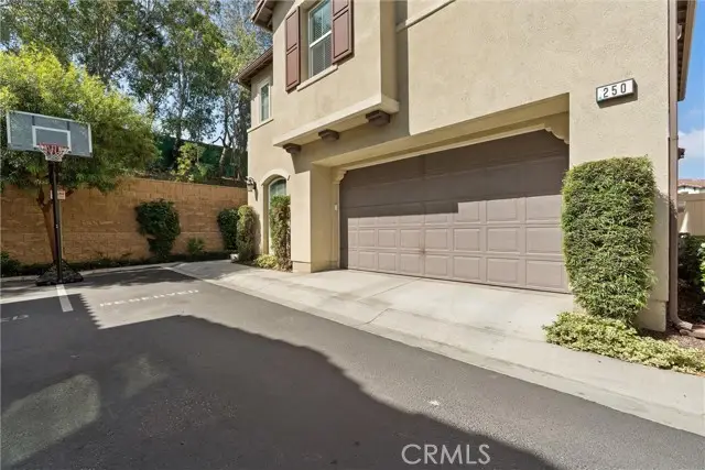 250 Ridgewood, Long Beach, CA 90805 - #3