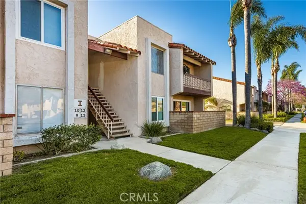 700 La Veta  #I11, Orange, CA 92868