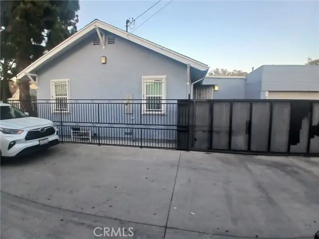 112 Pine Street, Santa Ana, CA 92701 - #2