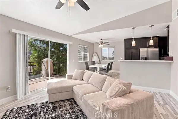 2616 Avenida del Vista  #B204, Corona, CA 92882