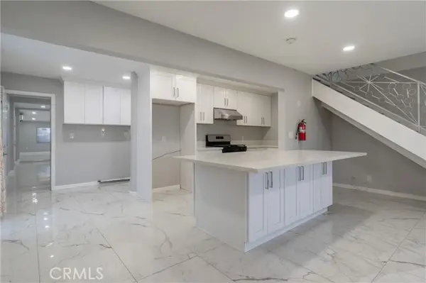 805 Euclid Street, Santa Ana, CA 92703