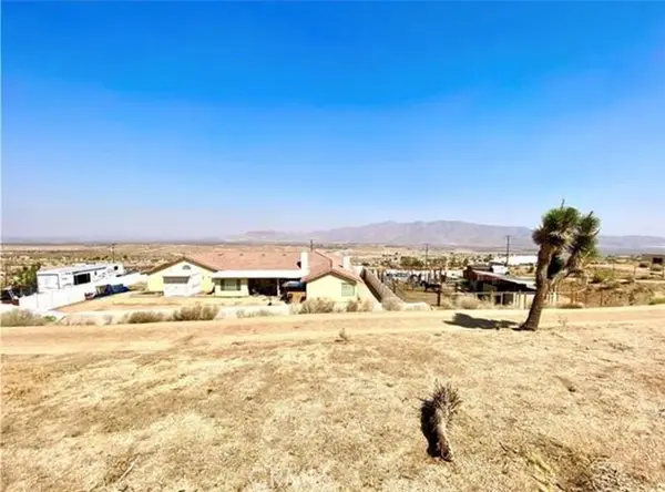 25753 Outpost, Apple Valley, CA 92308