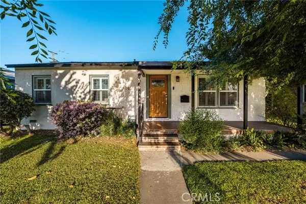 1908 Clark, Long Beach, CA 90815