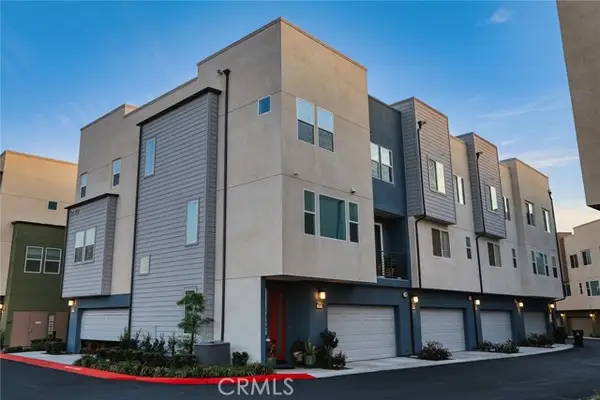 1649 Lincoln  #105, Anaheim, CA 92801