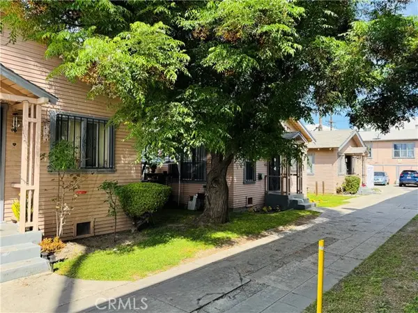 613 80th, Los Angeles, CA 90044