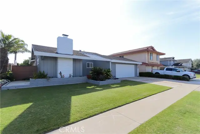 17332 Almelo Lane, Huntington Beach, CA 92649 - #3