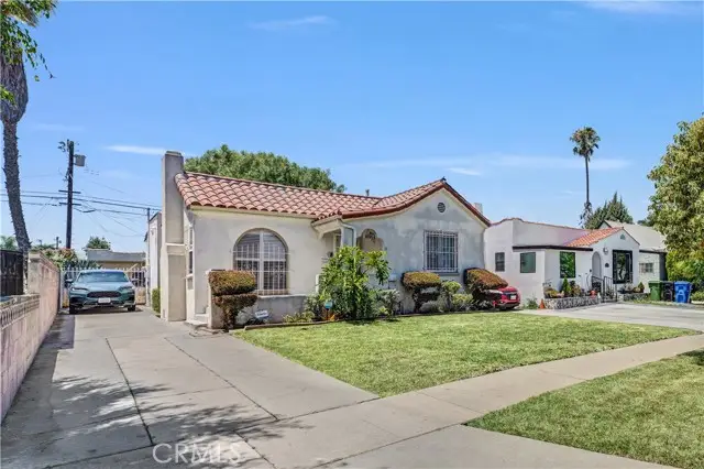7527 Hobart, Los Angeles, CA 90047 - #1