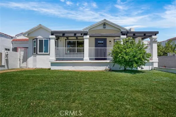 2033 76th Street, Los Angeles, CA 90047