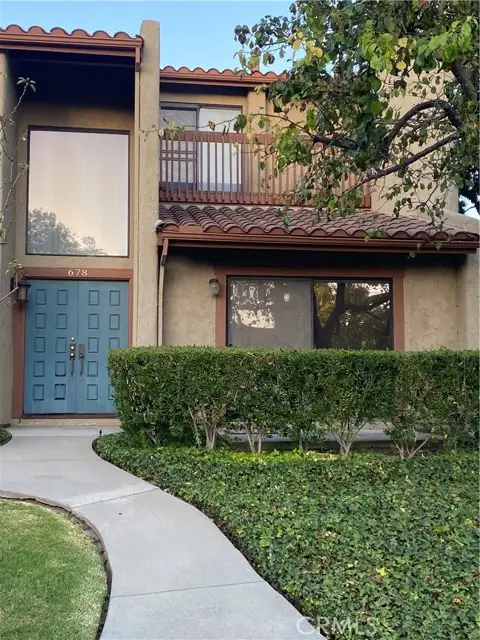 678 Rosewood, Camarillo, CA 93010 - #1