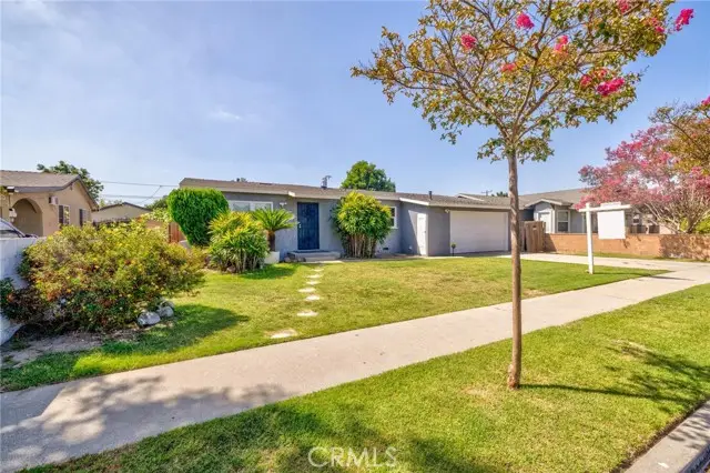 1136 71st, Long Beach, CA 90805 - #1