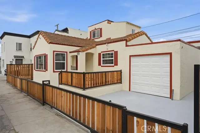 400 21st, Long Beach, CA 90806 - #1