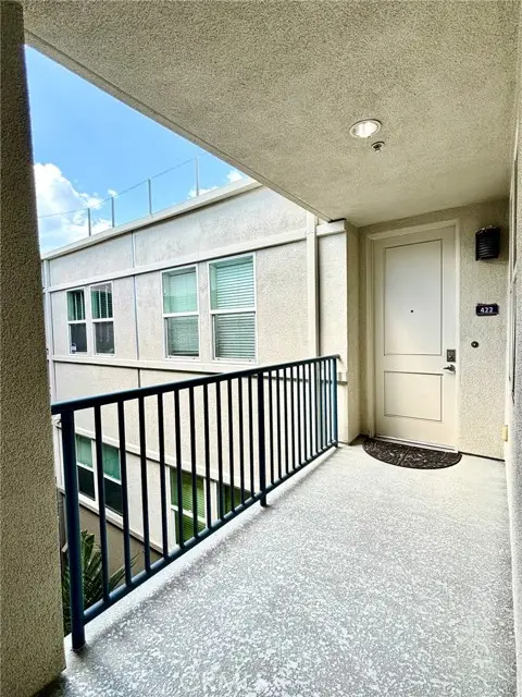 300 4th Street  #422, Long Beach, CA 90802 - #3